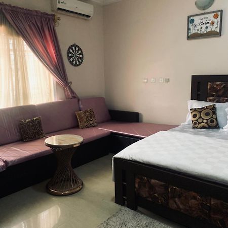 Health Plaza Abuja Aparthotel Buitenkant foto