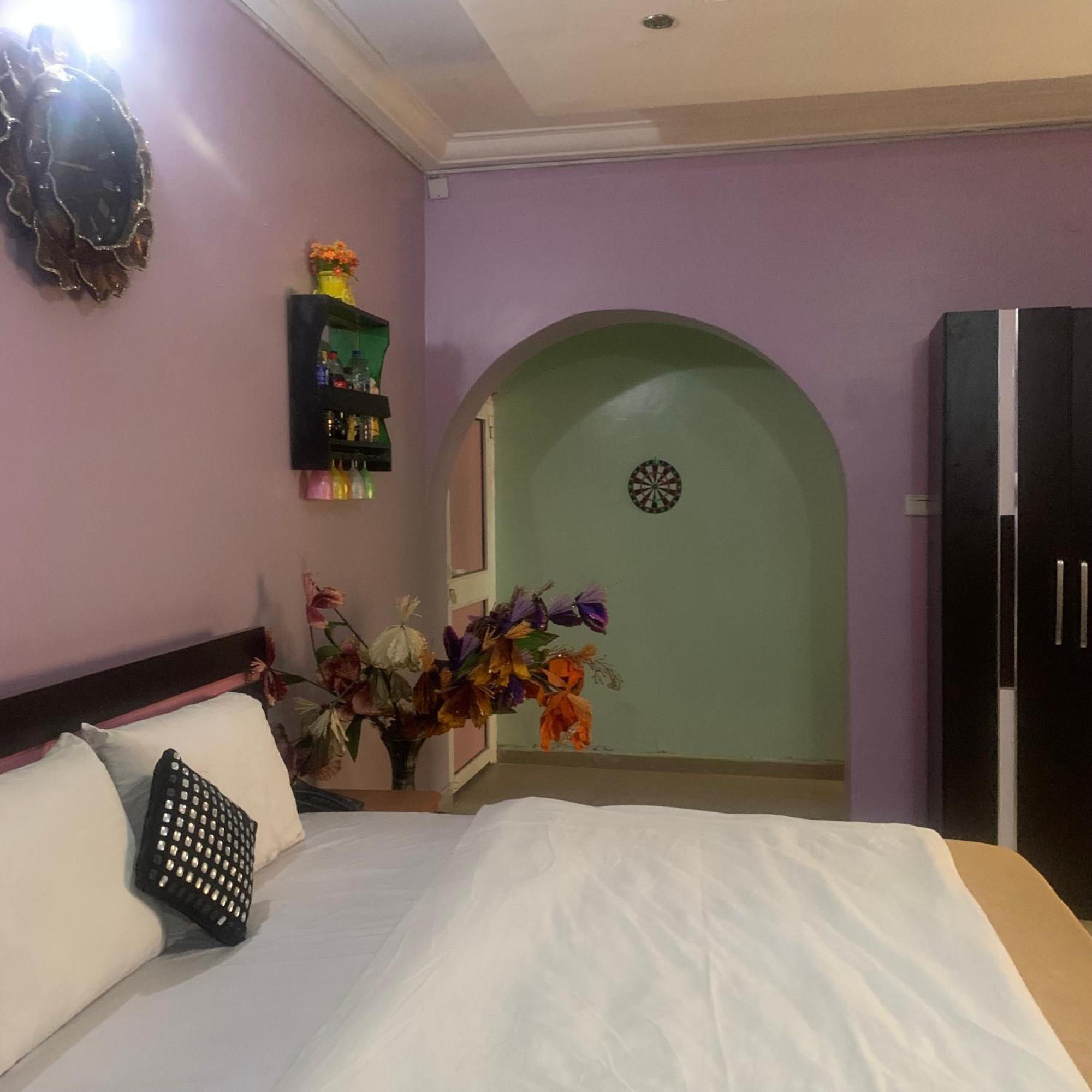 Health Plaza Abuja Aparthotel Buitenkant foto