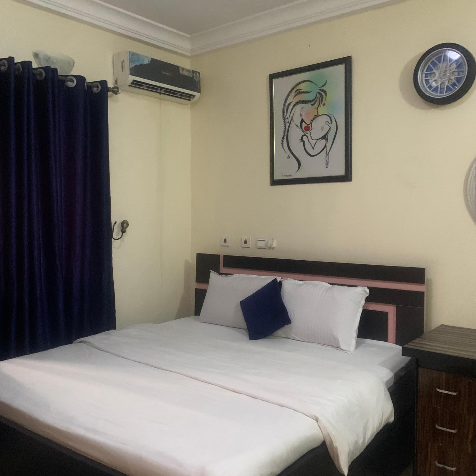 Health Plaza Abuja Aparthotel Buitenkant foto