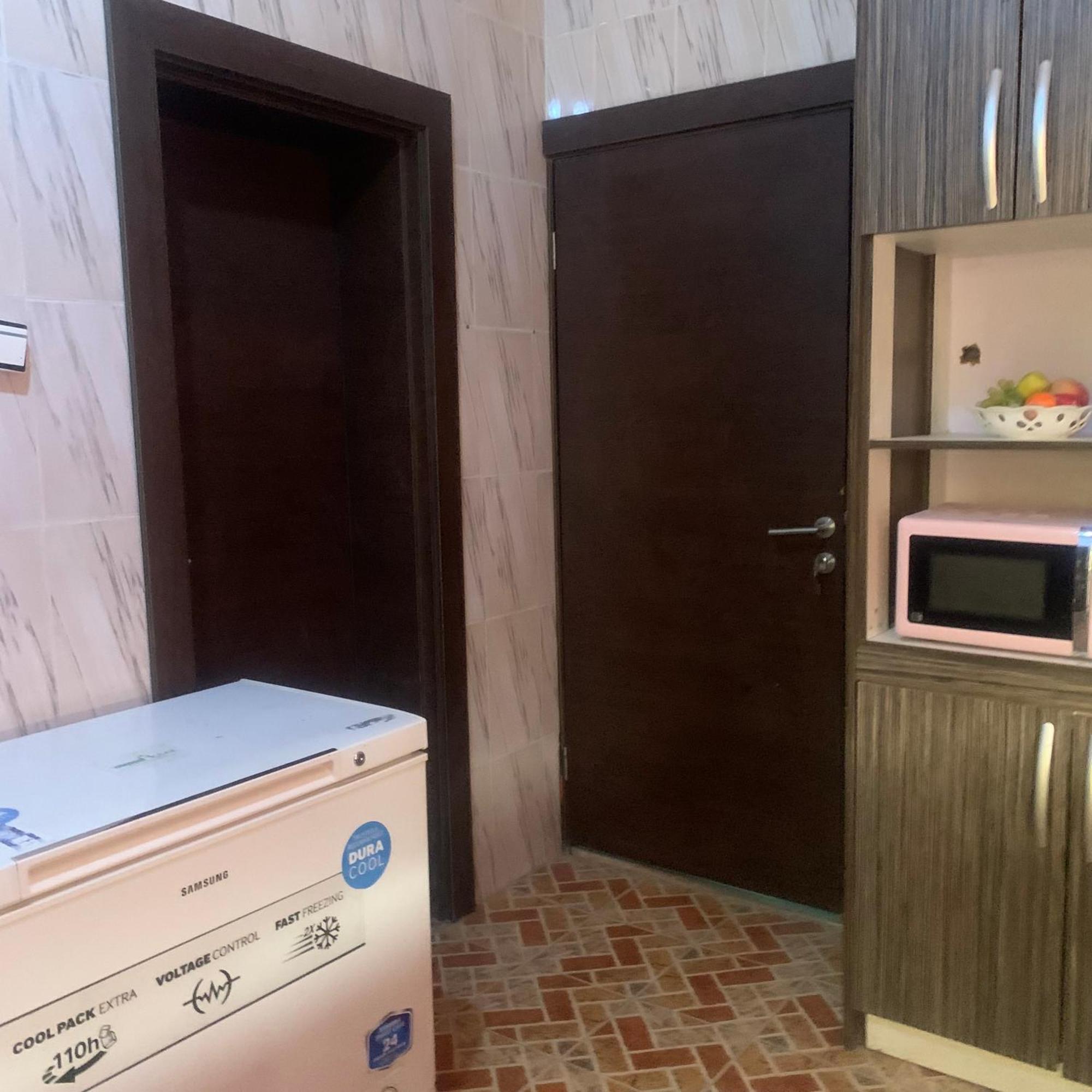 Health Plaza Abuja Aparthotel Buitenkant foto