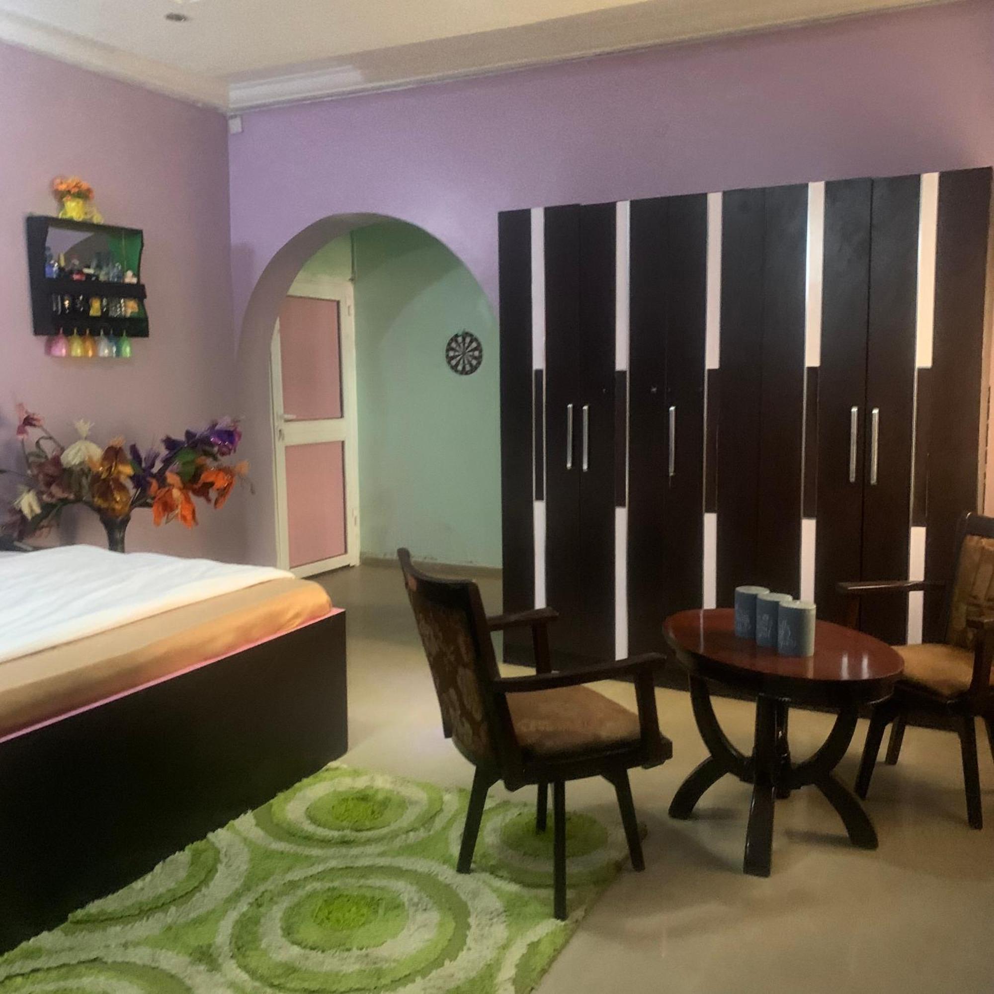 Health Plaza Abuja Aparthotel Buitenkant foto