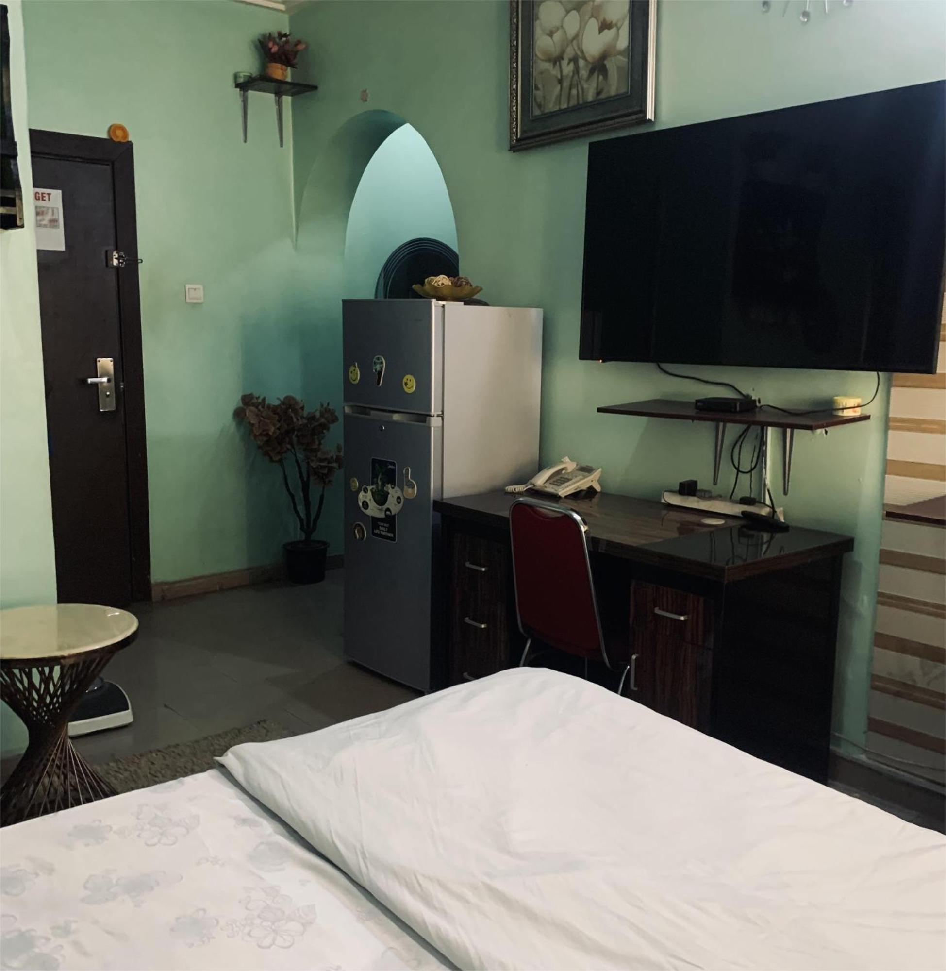 Health Plaza Abuja Aparthotel Buitenkant foto